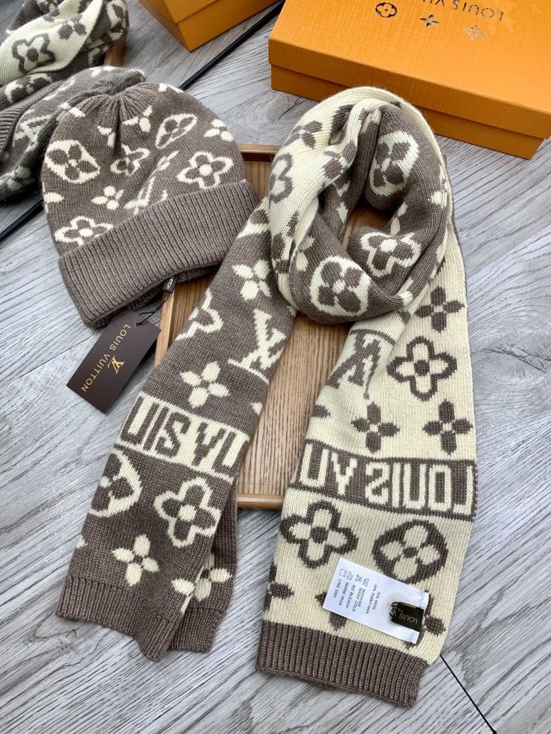 Louis Vuitton Caps Scarfs